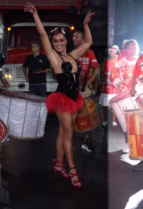 O mai ții minte pe Karla din Clona?! Cum arată și cu ce se ocupă Juliana Paes la 46 de ani