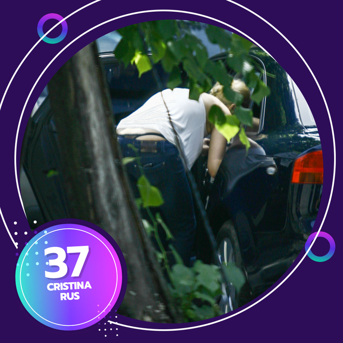 Top 40 sexy-vedete care se apleacă muuult prea mult! Le-am surprins în poziții haioase