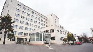 INCREDIBIL. Un bărbat din Bacău trăieşte cu un proiectil înfipt în creier, după ce s-a împuşcat, din dragoste. Ce spun medicii