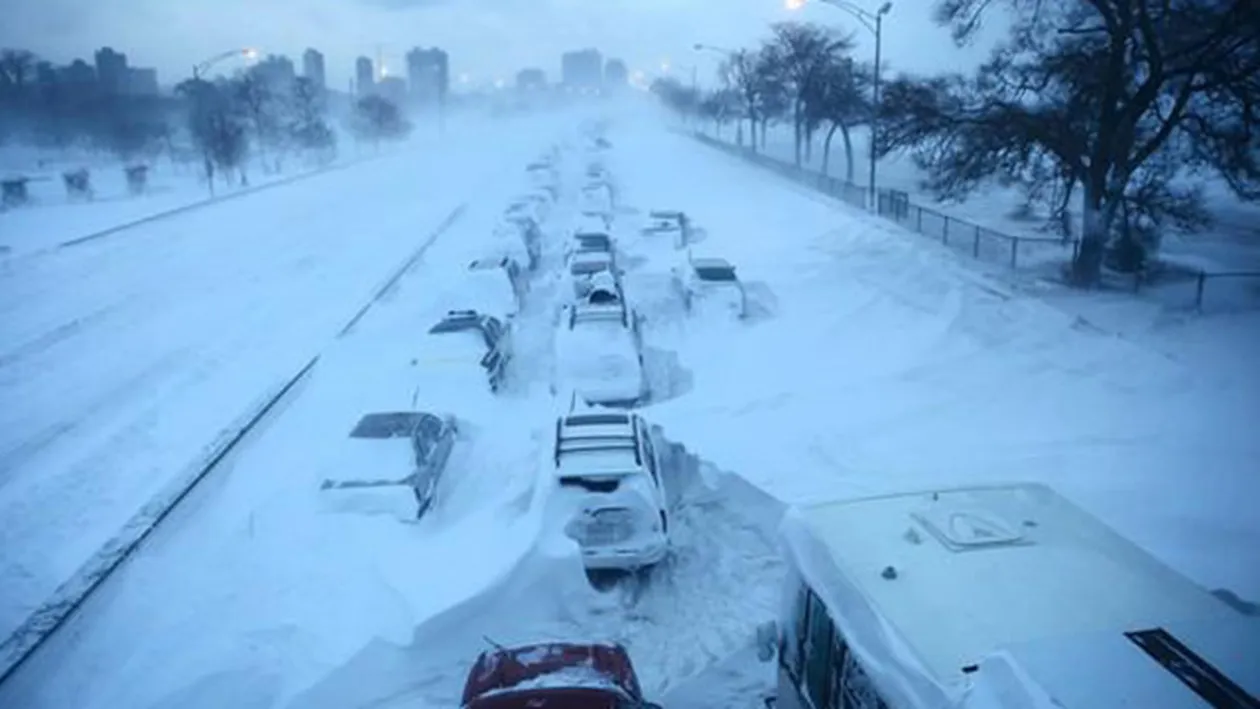 ULTIMA ORĂ! Informare meteorologică de ZĂPADĂ VISCOLITĂ şi VÂNT PUTERNIC