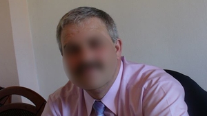 Scandal sexual de proportii la MAI! O sotie inselata isi acuza sotul de la “Doi si-un sfert” ca traieste cu o traficanta de tigari