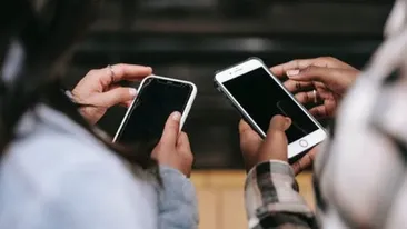 Codul secret pe care să îl tastezi pe telefon, dacă rămâi fără baterie. Se încarcă automat