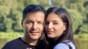 Fiica lui Liviu Vârciu îi calcă pe urme. Carmina își dorește o carieră muzicală: „Am moștenit vocea lui, dar parcă eu cânt mai bine”