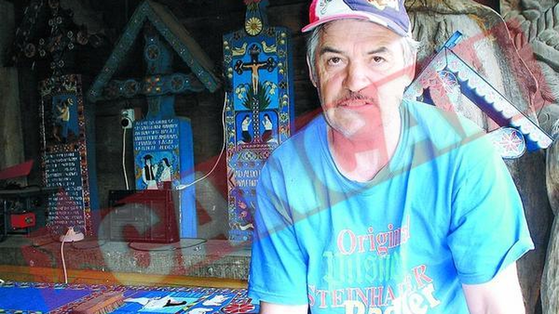 A pus monopol pe crucile din "Cimitirul Vesel" de la Sapanta