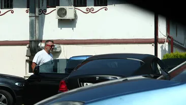 Şi-a adus la Bucureşti super-modelele înmatriculate ”pe Dubai”. ”Fratele” arab i-a făcut cadou un Rolls şi un Mercedes Brabus de… 500.000 €!