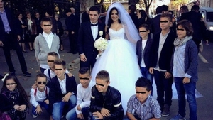 Gica Hagi a dansat la nunta nepotului sau. Fericit ca fiul surorii sale e la casa lui, "Regele" l-a rasplatit pe masura