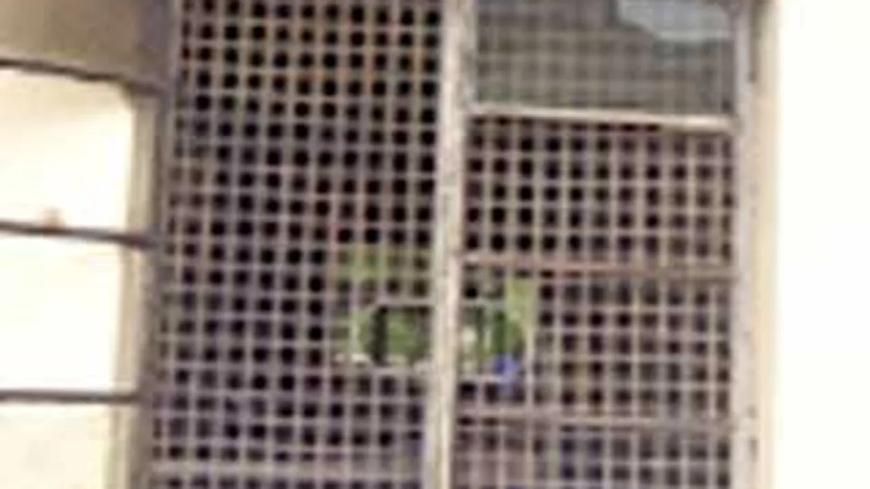 Ultimul somn! Opt eleve au ars de vii intr-un internat!