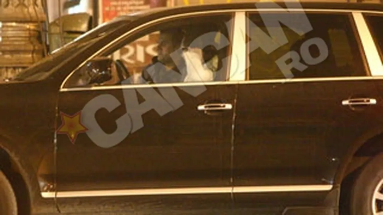 Marian Ionescu face afaceri in masina! I-a expediat iubita lui Voiculet pe bancheta din spate!