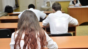 Încă un scandal de fraudă la Bacalaureat! O profesoară de la un liceu din Capitală a recunoscut că a luat şpagă