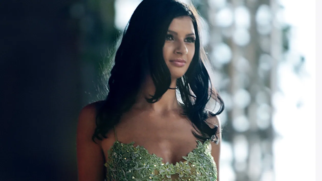 Ramona Gabor, şefă în Dubai! Uite cum arată bruneta atunci când nu are chef să muncească!