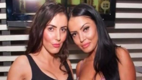 Care e de fapt numele de familie! N-o sa-ti vina sa crezi ce scrie pe patutul baietelului Andreei Mantea
