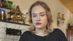 Cum arată acum Maria, tânăra găsită în stare gravă după o petrecere cu șeicii. E transformată total!