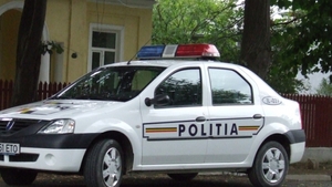 Un bătrân din Botoșani a fost bătut cu bestialitate de propriul fiu. Ginerele lui a fost cel care a alertat poliția