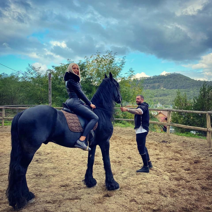 Iulia Albu le-a criticat dur pe Andreea Bălan și Bianca Drăgușanu: “Mi se pare lipsit de orice fel de bun gust și de bun simț să faci asta” | VIDEO