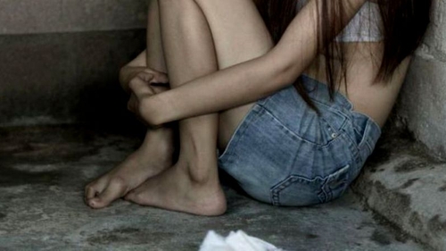 Adolescentă de 17 ani, violată în scara blocului de un bărbat din Iași. Ce pedeapsă a primit agresorul și cum l-au prins polițiștii