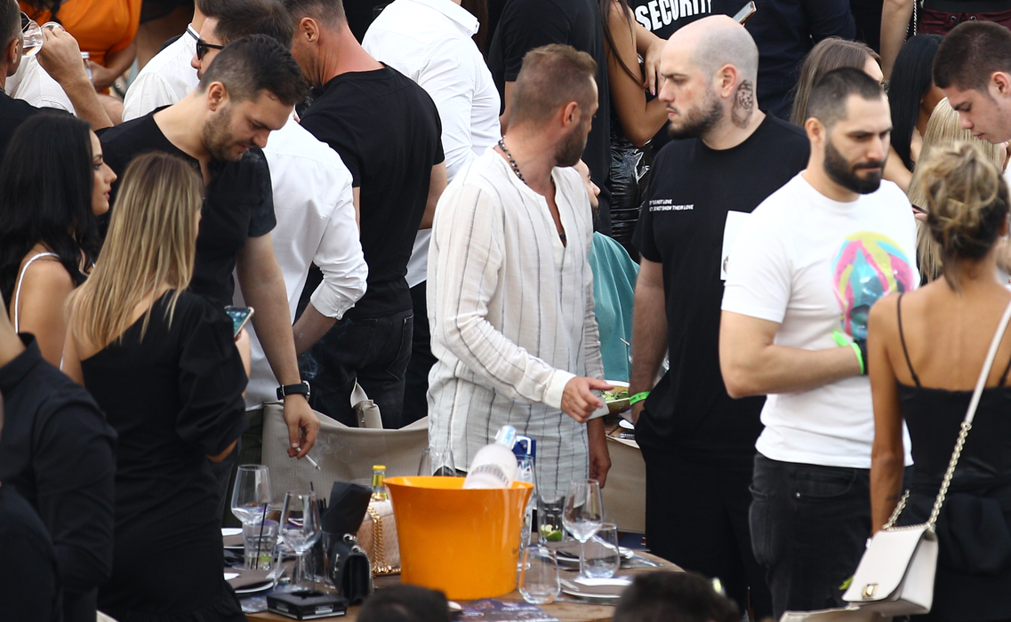 Cristi Pulhac a făcut chef ”low cost” de ziua lui
