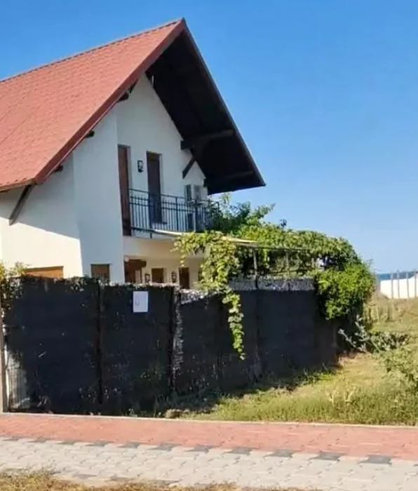 Ce s-a întâmplat cu vila de la 2 Mai a lui Alexandru Arșinel. Detaliul care a atras atenția trecătorilor