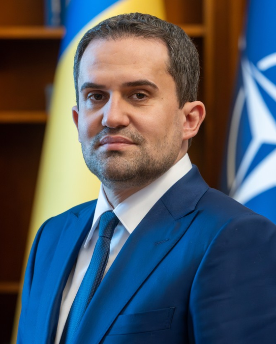Cristina Dorobanțu s-a căsătorit cu deputatul Ciprian Șerban. Știrista de la Kanal D urmează să devină mamă pentru prima oară