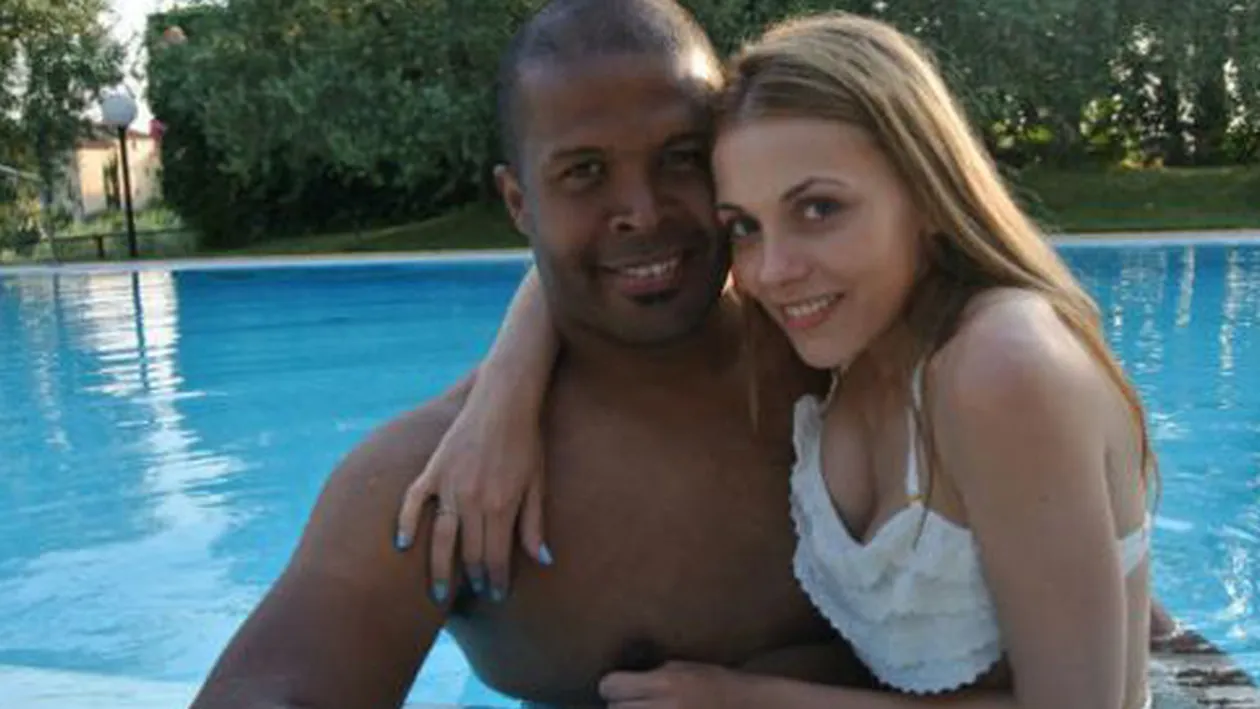 Andreea Ibacka ii face zile negre lui Cabral! Se milogeste de ea in fiecare zi in genunchi sa faca dragoste, iar ea....