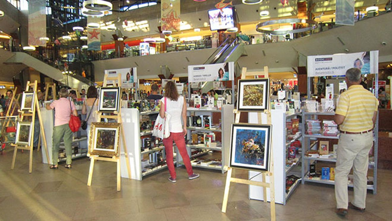 INCREDIBIL! S-a PRABUSIT tavanul unui mall! Ce se intampla in aceste momente