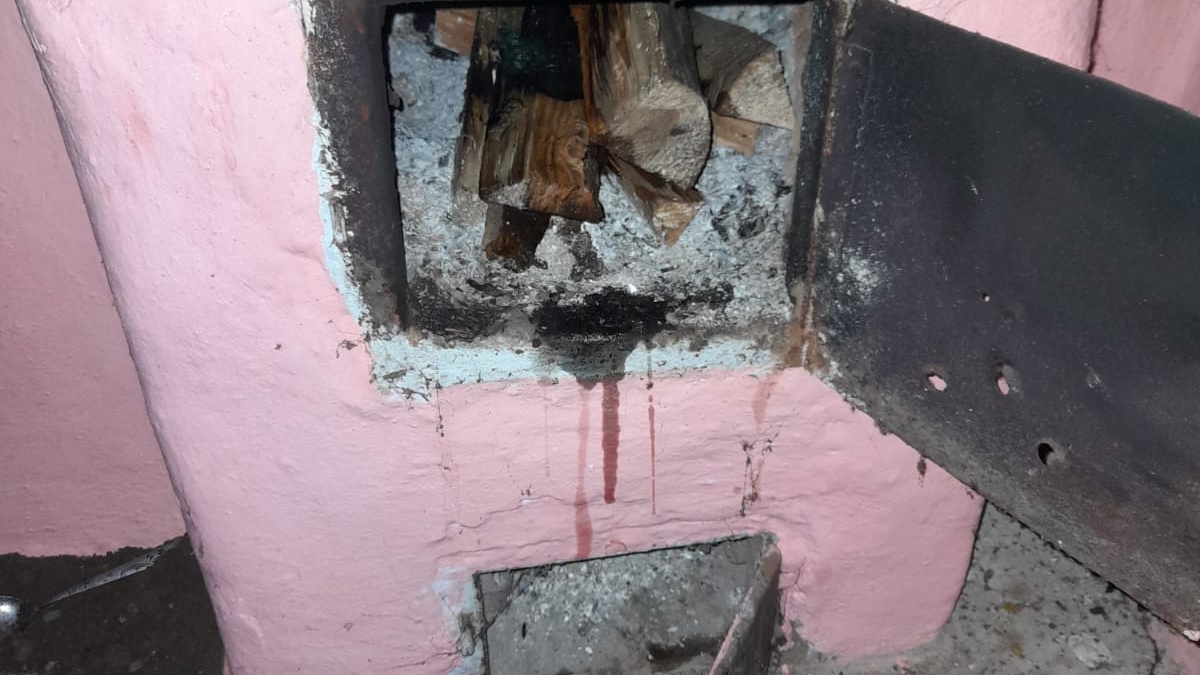 Un bărbat din Teleorman a ajuns la spital cu arsuri, după ce a încercat să aprindă focul în sobă cu benzină