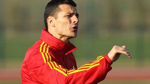 Costel Galca a fost prezentat oficial la Steaua! Ce obiective are inlocuitorul lui Reghe si ce contract a semnat