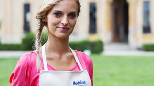 O romanca face cariera de cofetareasa! "Regina patiseriei", Madalina Pometescu a castigat in Italia Masterchef-ul cu dulciuri