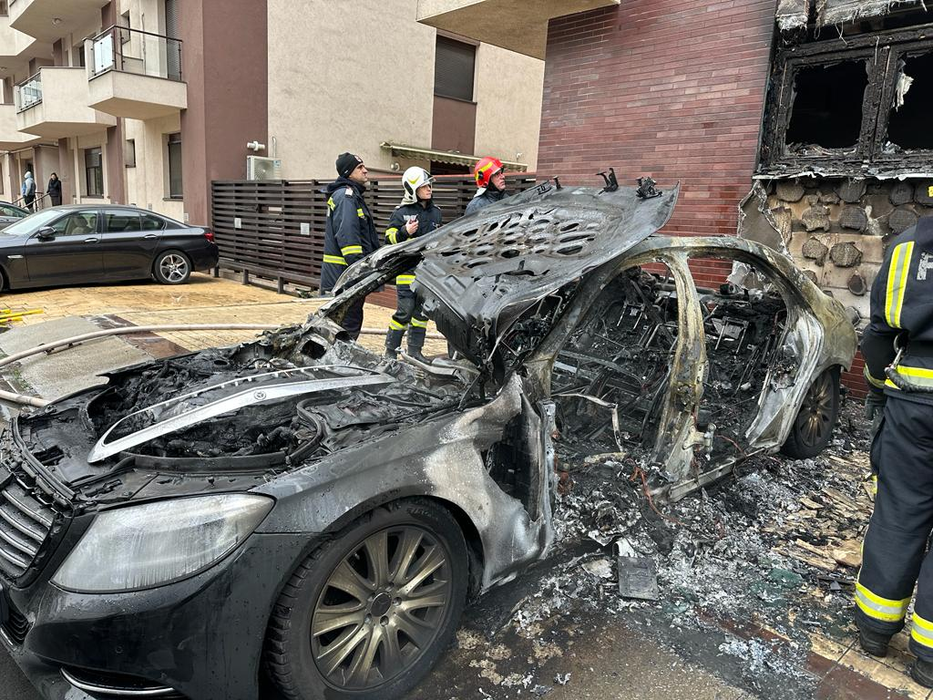 VIDEO | Momente de panică în Cartierul Francez din Capitală. O mașină a explodat din senin