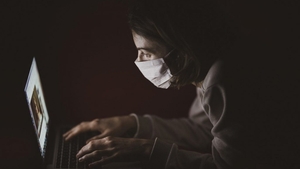 Avocatul Poporului sare în ajutorul bolnavilor de COVID-19. Indemnizaţia pentru incapacitatea de muncă trebuie să fie plătită 100%