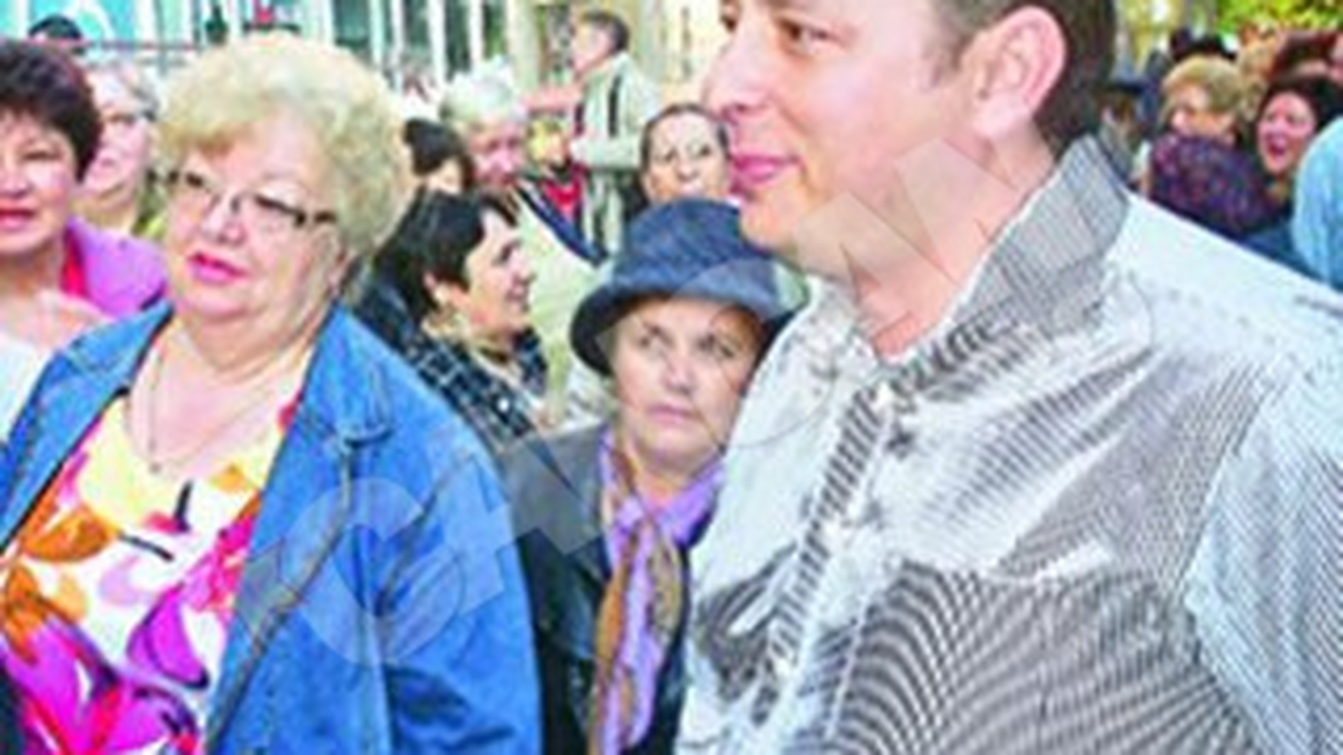 Stefan Florescu, alaturi de pensionari la manastiri