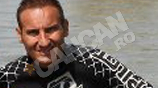 Ii place sa traiasca la cote maxime!  Dan Tatoiu si-a fisurat o coasta intr-o acrobatie cu skijet-ul