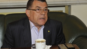 Un fost ministru de Interne bantuie noaptea pe strazi! Vezi cui ii dadea ordine Radu Stroe la ceas tarziu