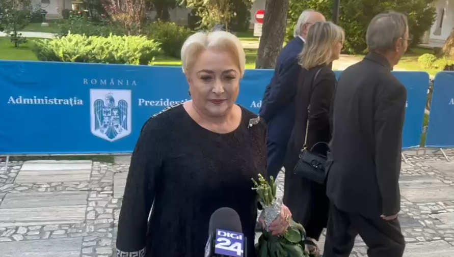 Cum a apărut Viorica Dăncilă la priveghiul lui Ion Iliescu? Toate privirile s-au întors către ea