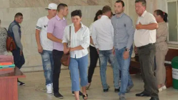 De ce “botez” au avut parte violatorii din Vaslui din partea colegilor de celula! “Adu margarina ca sa…!”