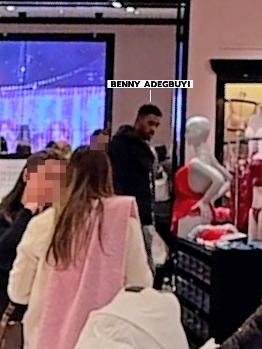 Benny Adegbuyi a intrat la Victoria's Secret