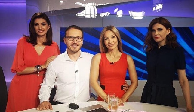 O prezentatoare de la Antena 3 și-a dat demisia. Anunțul făcut în direct: “O vedem pentru ultima dată la TV”