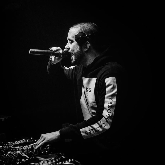 (P) Vara s-a terminat, dar petrecerea continuă la BOA! Invitatul special din această sâmbătă va fi DJ ANDI P