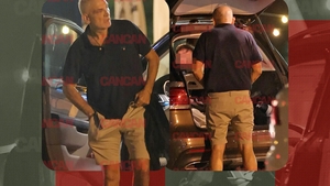Damian Drăghici s-a dezbrăcat într-o parcare și… Credea că nu-l vede nimeni!