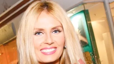 Iulia Albu are si ea banut cu chipul copilului