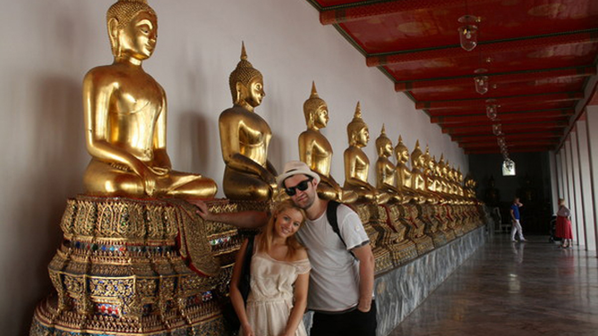 Laura Cosoi si Smiley, pe urmele Deliei Matache! Au fost doua saptamani in Thailanda!