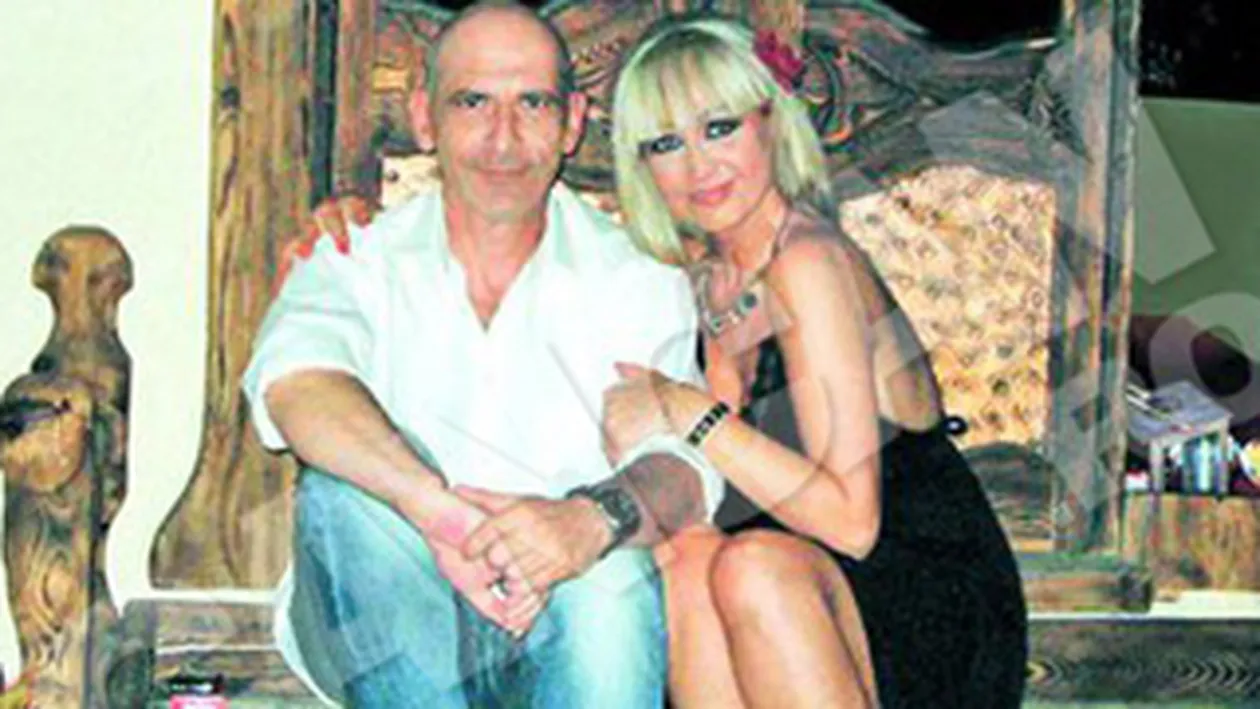 Fosta doamna Dichiseanu a vrut sa divorteze de mai multe ori! Parintii Simonei Florescu nu isi cunosc ginerele grec