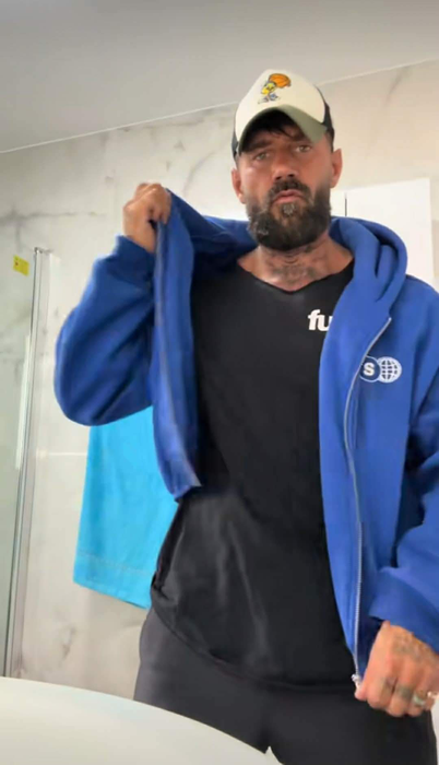 Andrei Rotaru s-a mutat în casă nouă, după despărțirea de Cristina. Imaginile au devenit virale