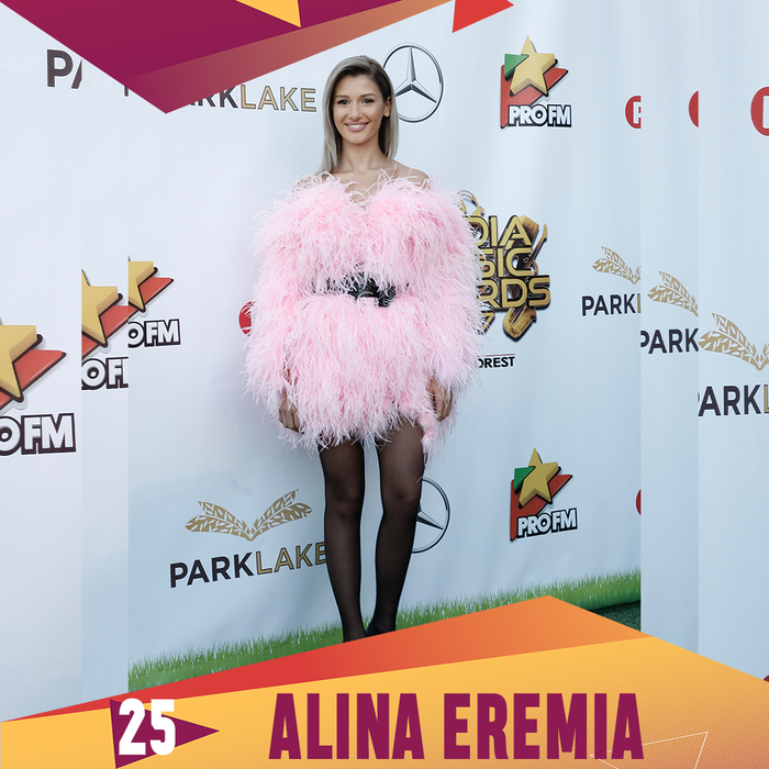 Avem topul celor mai scurte fuste din showbiz! Ce loc ocupă Bianca Drăgușanu, Andreea Marin sau Oana Zăvoranu
