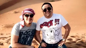 Adrian Minune, vacanţă în Dubai! Manelistul şi-a etalat ”şunculiţele” la plajă