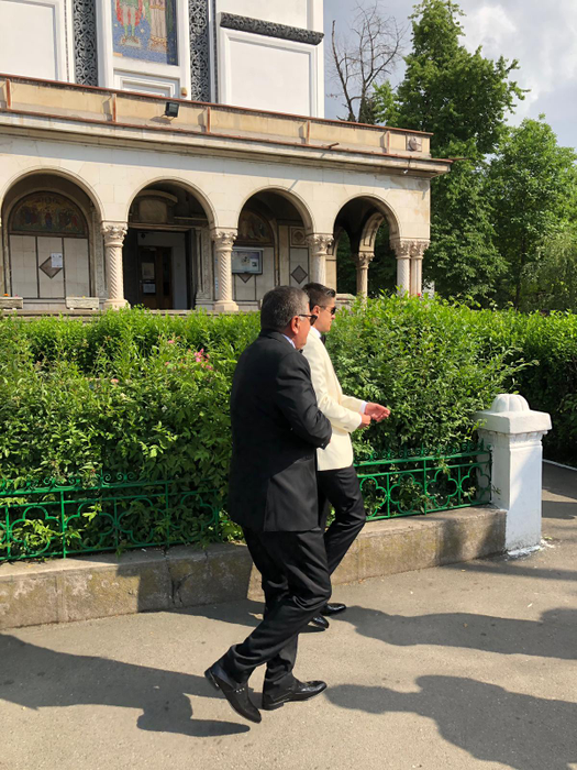 Cununie mare la Mănăstirea Cașin! A urmat nunta regală între Alexandros și Roxana
