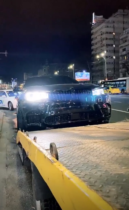 Dorian Popa a făcut accident în București. Cum arată bolidul BMW de 80.000 de euro după impactul violent de azi-noapte