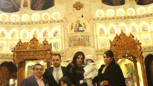 Adi Minune a imprumutat stilul de dans al lui Salam! Uite cum s-a distrat nasul la botezul fiicei lui Elis Armeanca!
