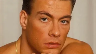 Nu il mai recunosti! Cum arata Jean Claude Van Damme la 53 de ani!
