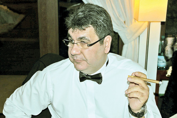 Ion Dragomir, tatăl lui Noemi, a încetat din viaţă chiar înainte de cununia religioasă a fiicei sale