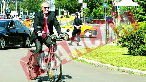 Tariceanu a venit la Guvern cu bicicleta
